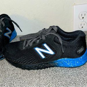 Like New! New Balance Youth size 1